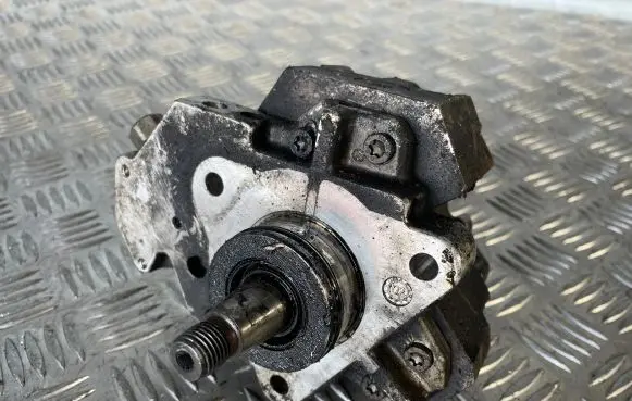 Renault Espace IV Fuel injection high pressure pump 8200170377 0445010033 800041766