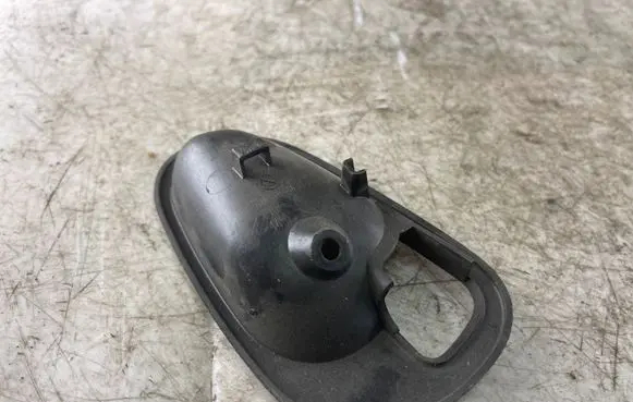 Mitsubishi Grandis Other front door trim element Mr138454