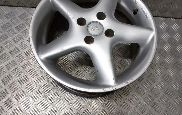 Nissan Micra R15 alloy rim 
