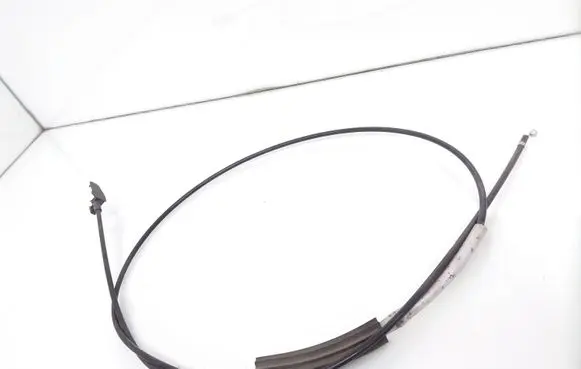 Engine bonnet/hood lock release cable