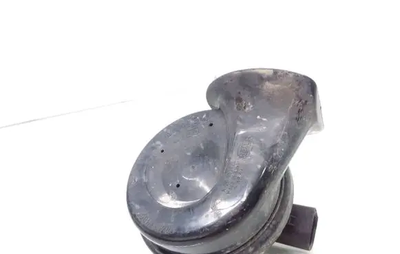 Audi A4 S4 B6 8E 8H Horn signal 8E0951223