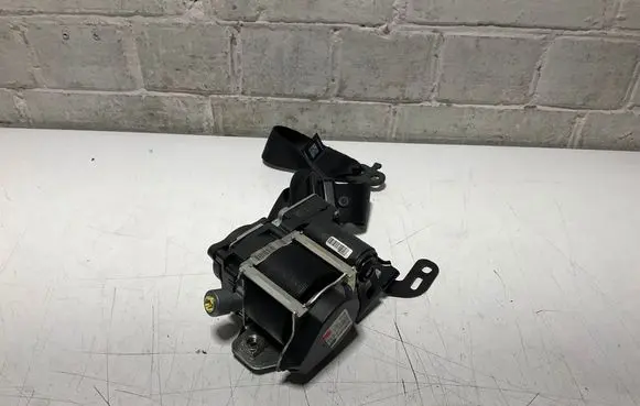 BMW 7 F01 F02 F03 F04 Front seatbelt 623743100 010L0000 BAMPT1082