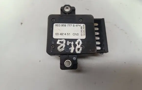 Volkswagen PASSAT CC Seat control switch 8E0959777B 03481451
