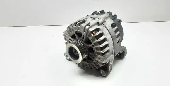 BMW 1 E81 E87 Generator/alternator 7802261