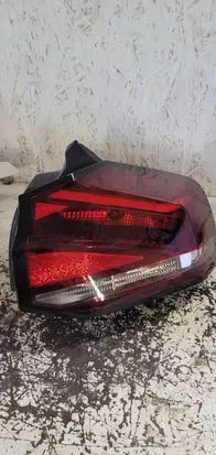 Citroen C4 III e-C4 Rear/tail lights 983110080