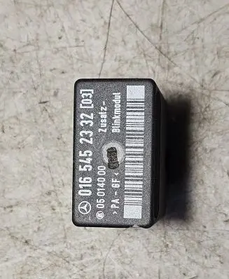 Mercedes-Benz Sprinter W901 W902 W903 W904 Other relay 0165452332