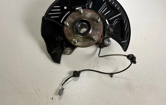 Subaru Outback (BT) Front wheel hub 3220