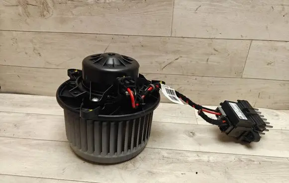 Chevrolet Cruze Heater fan/blower 5242710201 A100520248