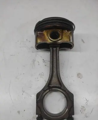 Lexus GS 250 350 300H 450H Piston with connecting rod