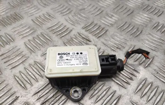 Audi A4 S4 B8 8K ESP acceleration yaw rate sensor 8K0907637C
