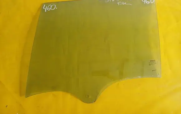 Renault Laguna II Rear door window glass
