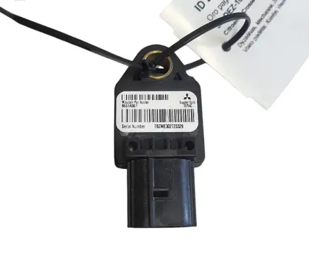 Citroen C-Crosser Airbag deployment crash/impact sensor 8651A001 39754C