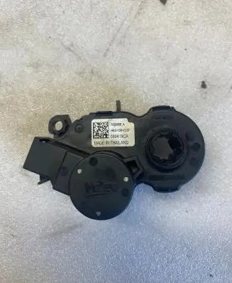 Dacia Duster II Air flap motor/actuator T32096BA HAC120VLG7 080419CA