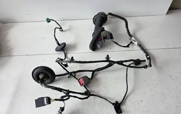 Opel Astra K Front door wiring loom 39159225