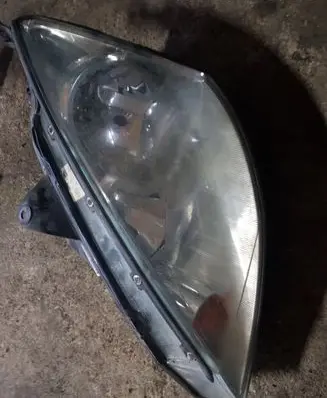 Ford Focus Headlight/headlamp