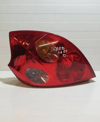 KIA Ceed Rear/tail lights 165606