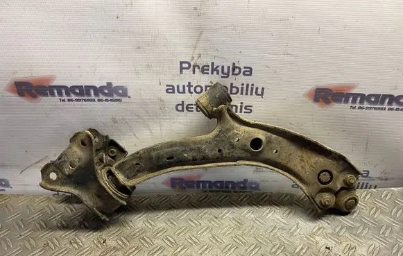 Honda CR-V Front lower control arm/wishbone