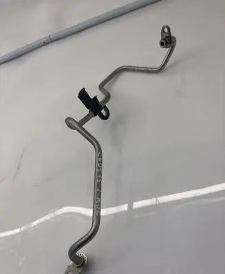 Volkswagen T-Roc Turbo turbocharger oiling pipe/hose 05E145140N