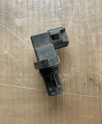 Subaru Legacy Crankshaft position sensor J5T34071 1202