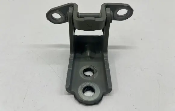 Nissan Qashqai J12 Front door upper hinge 