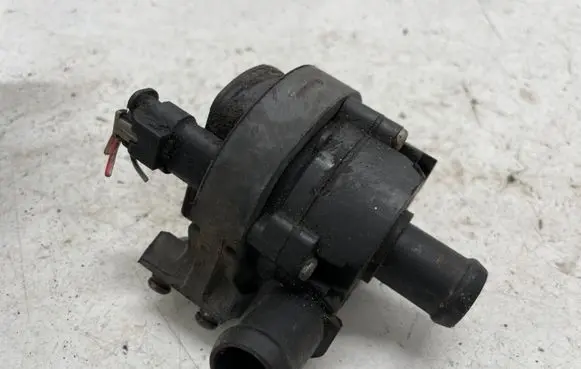 Volkswagen Golf VII Electric auxiliary coolant/water pump 5G0965567