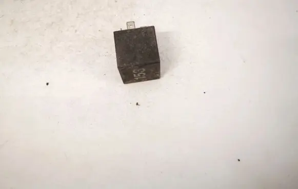 Volkswagen PASSAT B3 Other relay 357907467 WL061237007