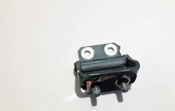 Mitsubishi Colt Tailgate/trunk/boot hinge