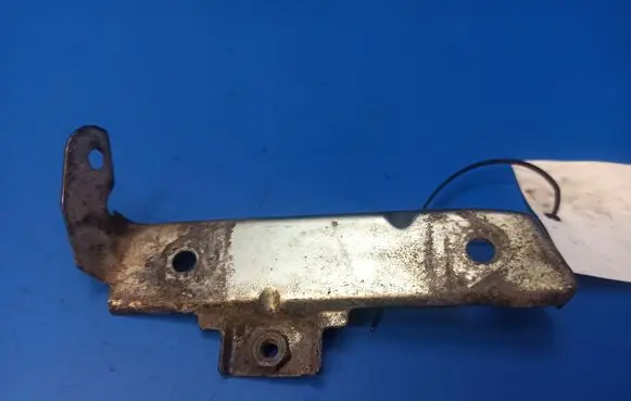 Mercedes-Benz C W203 other engine part A6421410040
