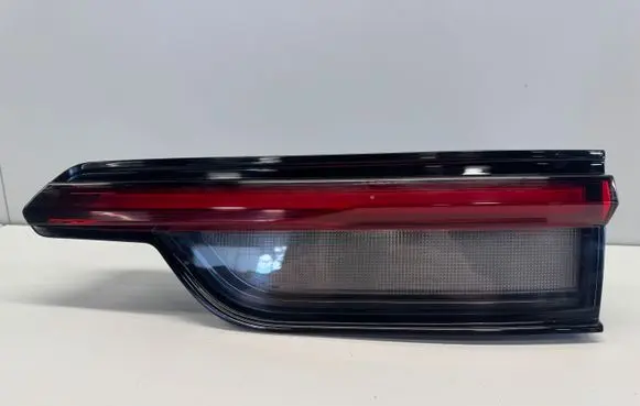 Jeep Grand Cherokee WL Tailgate rear/tail lights 68458942AD P68458942AD