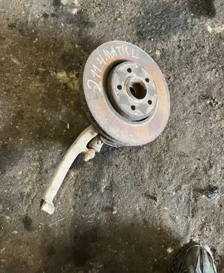 Mercedes-Benz E W211 Front wheel hub