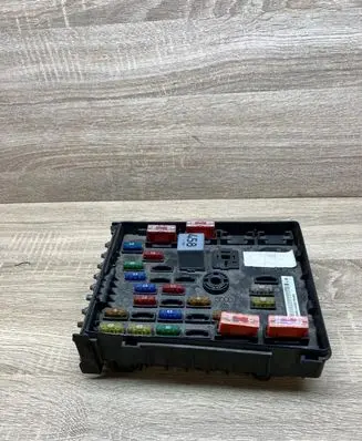 Volkswagen PASSAT B6 Fuse box set 3C0937125