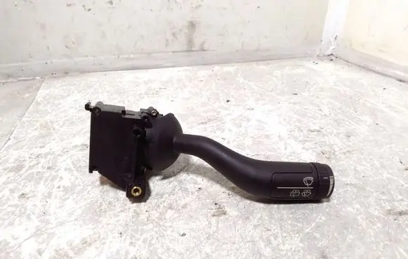 Volkswagen Touareg I Wiper control stalk 7L6953503