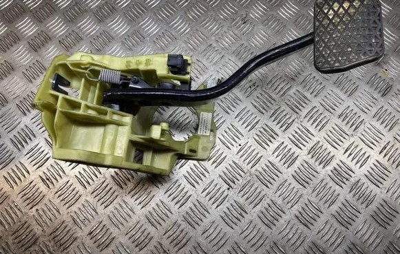 BMW 5 E60 E61 Brake pedal 6759944 14416710