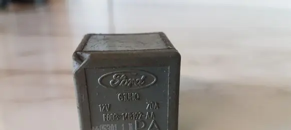 Ford Mondeo Mk III Other relay FB0B14B192AA