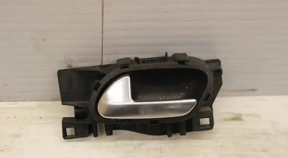 Peugeot 508 Front door interior handle 9660525380