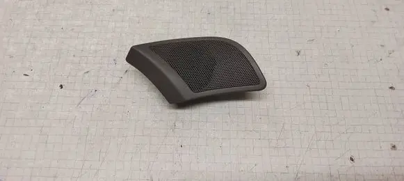 Audi A4 S4 B6 8E 8H Front door speaker 8E0035399 8E0035424