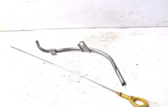 Toyota Avensis T270 Oil level dip stick