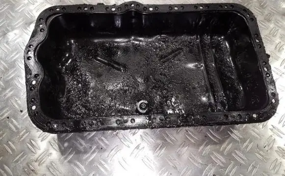 Renault Laguna I Oil sump