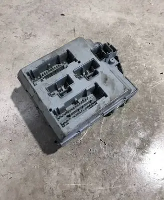 Iveco Daily 35.8 - 9 Fuse module 69501171