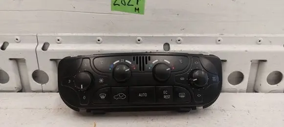 Mercedes-Benz C W203 Climate control unit 2038300285