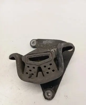 Volkswagen Transporter - Caravelle T5 Engine mount bracket 7H0399151H