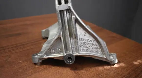 Porsche 718 Cayman 982 982c Engine mount bracket 9A210559601