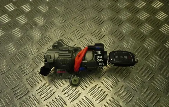 Hyundai i40 Ignition lock HLB3 M2880