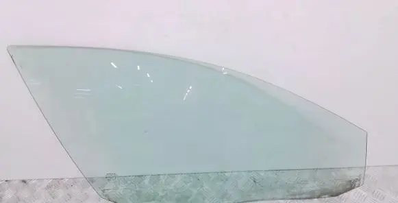 Volvo V70 Front door window glass four-door 43R001106