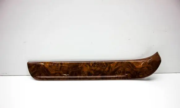 Dashboard glove box trim