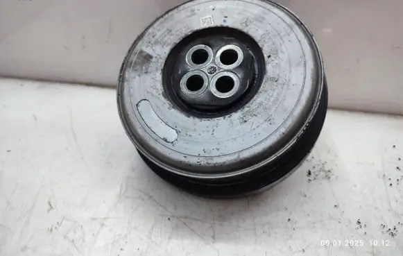 Mercedes-Benz CLS C218 X218 Crankshaft pulley A6510351012
