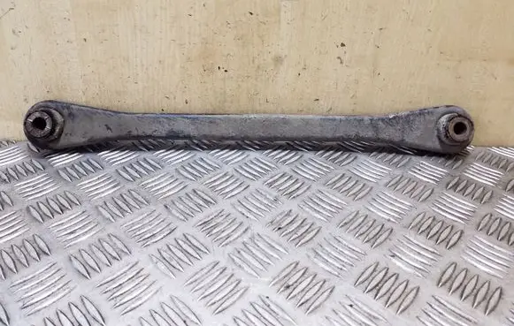Peugeot 3008 I Rear control arm