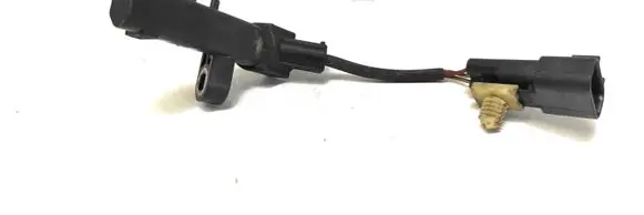 Land Rover Discovery 3 - LR3 Crankshaft position sensor 4R8Q6C315AF