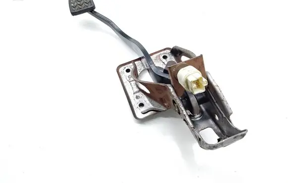 Toyota Corolla Verso AR10 Brake pedal