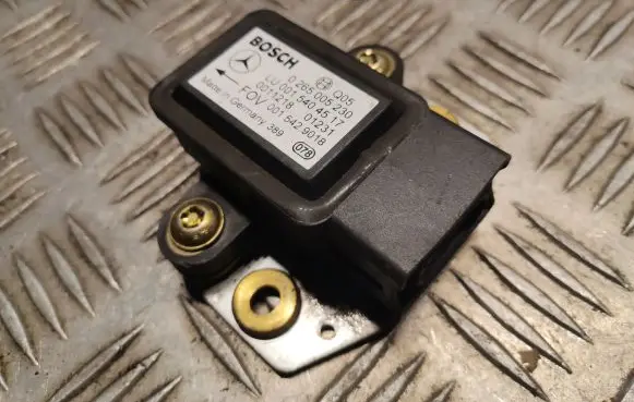 Mercedes-Benz S W220 Yaw turn rate sensor 0015404517